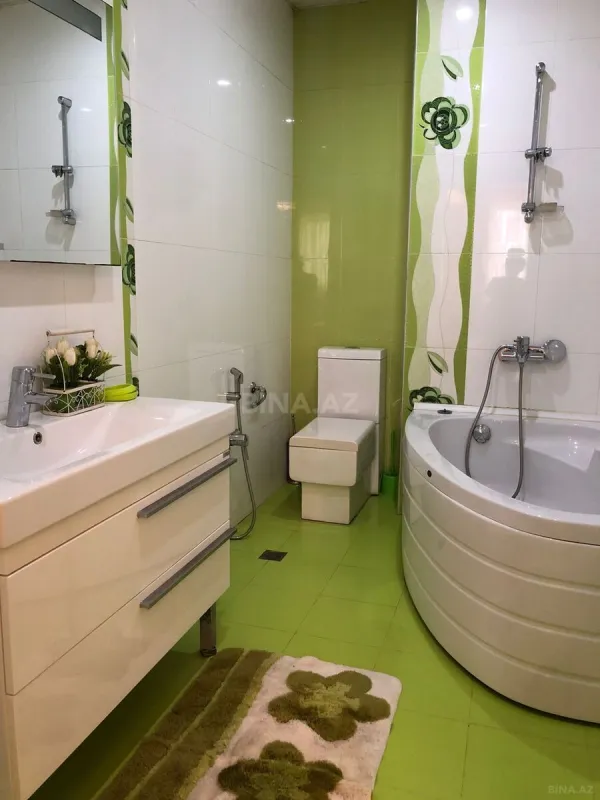 Satılır 6 otaqlı mənzil 433 m²