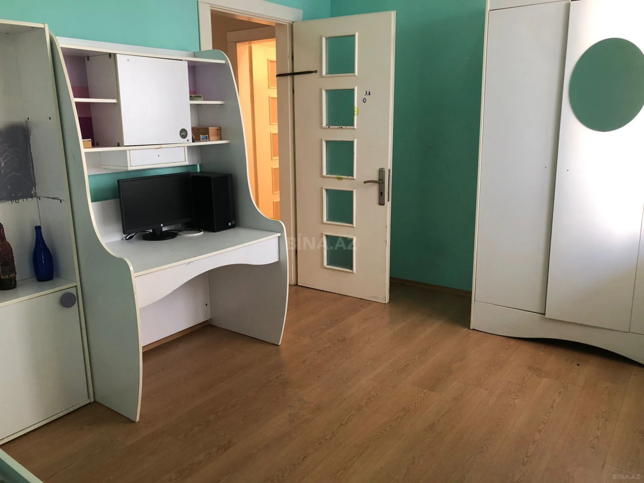 Satılır 6 otaqlı mənzil 433 m²