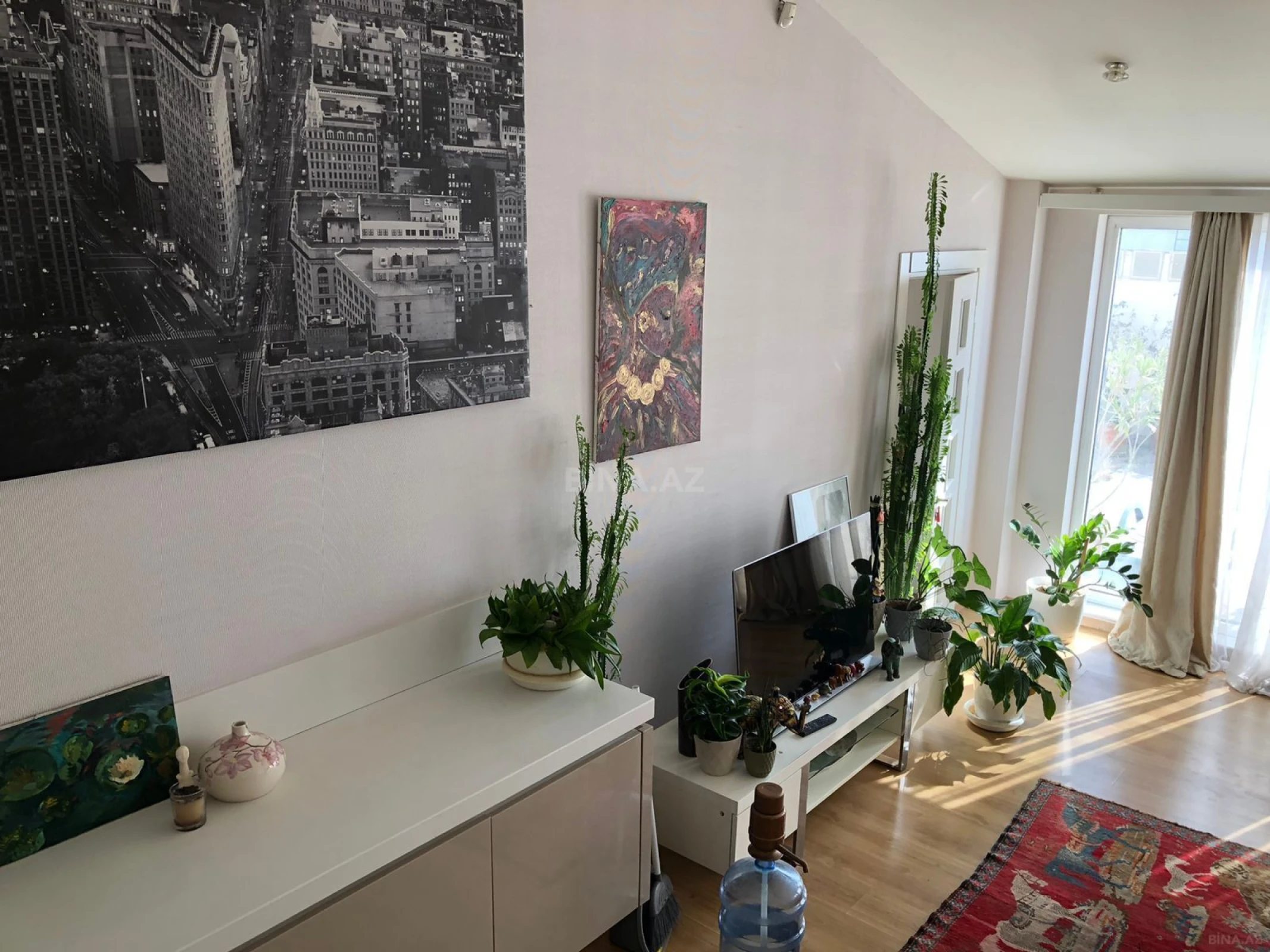 Satılır 6 otaqlı mənzil 433 m²