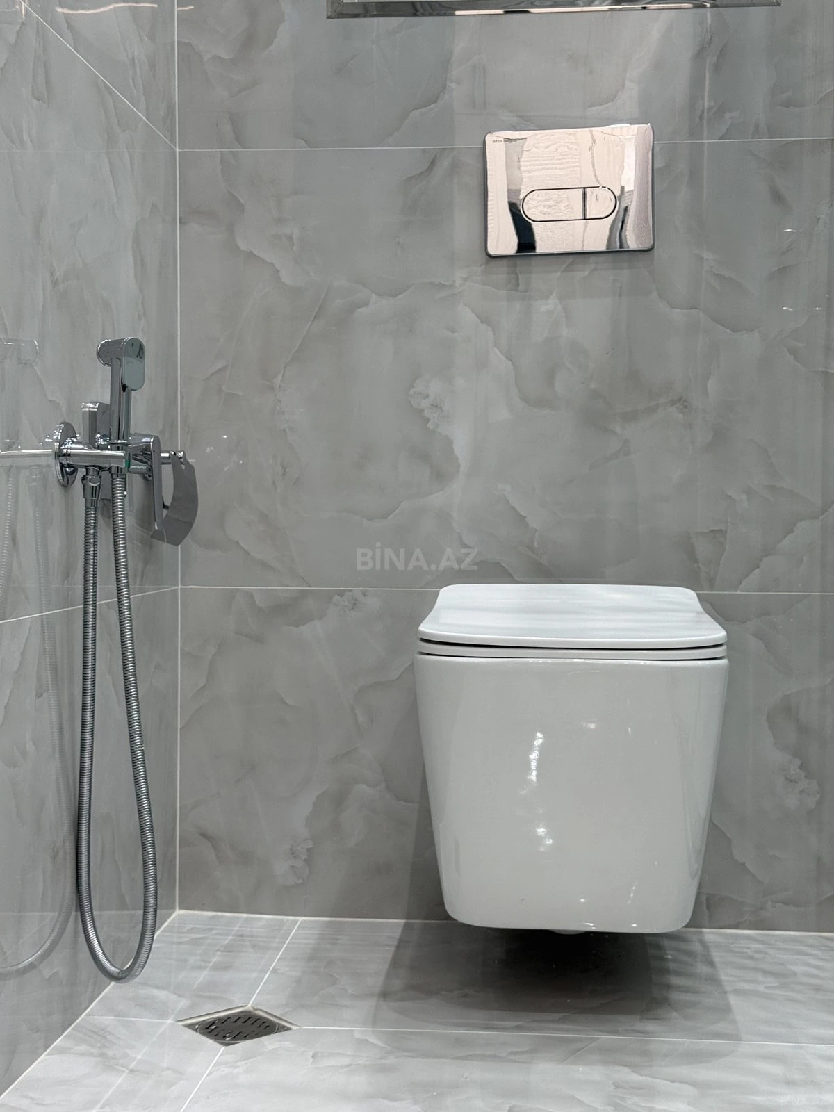 Satılır 2 otaqlı mənzil 80 m²