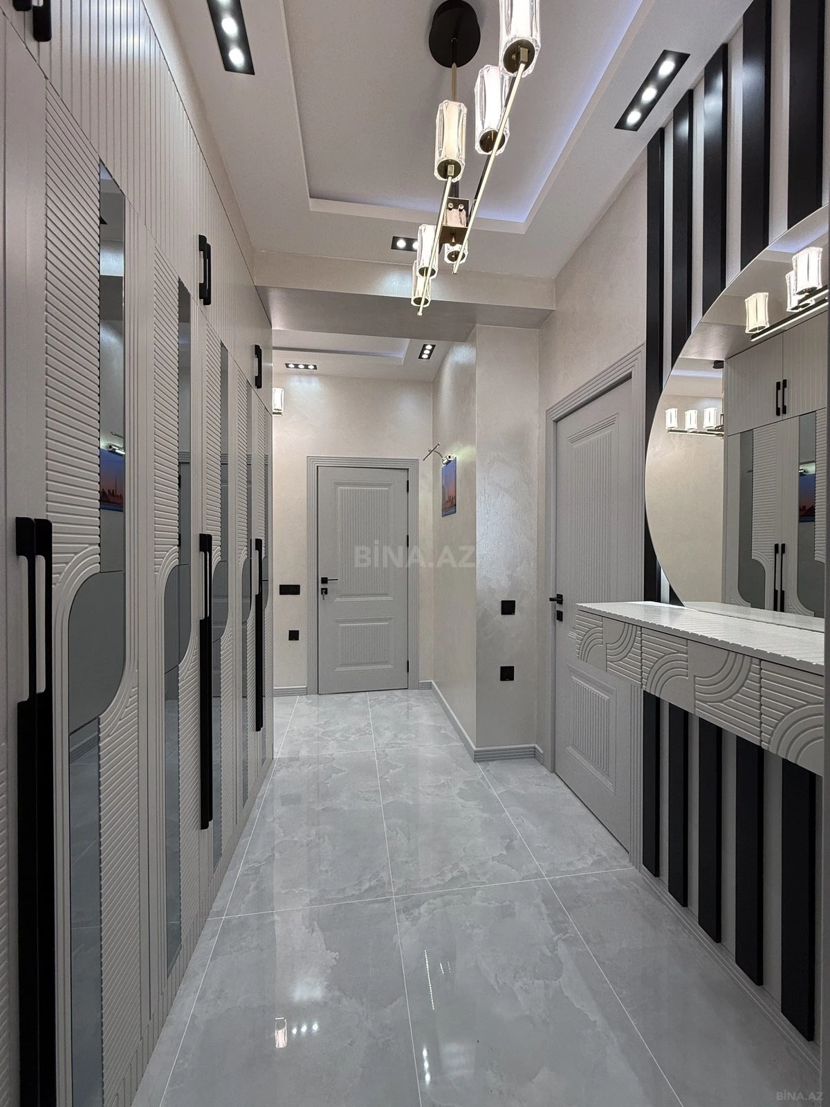 Satılır 2 otaqlı mənzil 80 m²