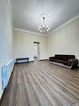 Kirayə verilir 3 otaqlı ofis 90 m²