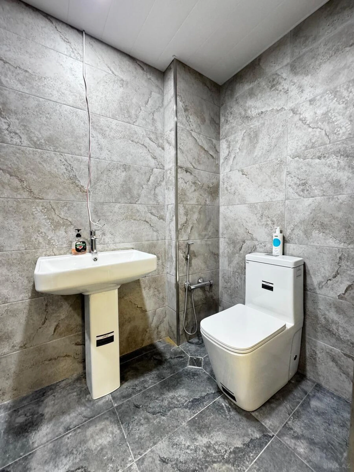 Kirayə verilir 3 otaqlı ofis 90 m²