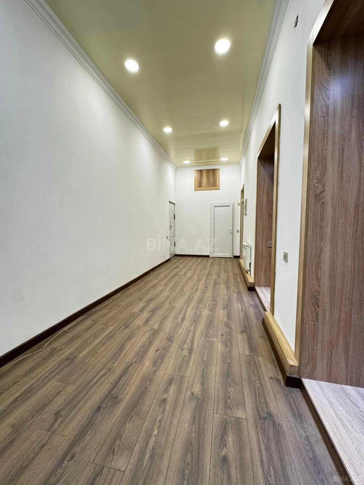 Kirayə verilir 3 otaqlı ofis 90 m²