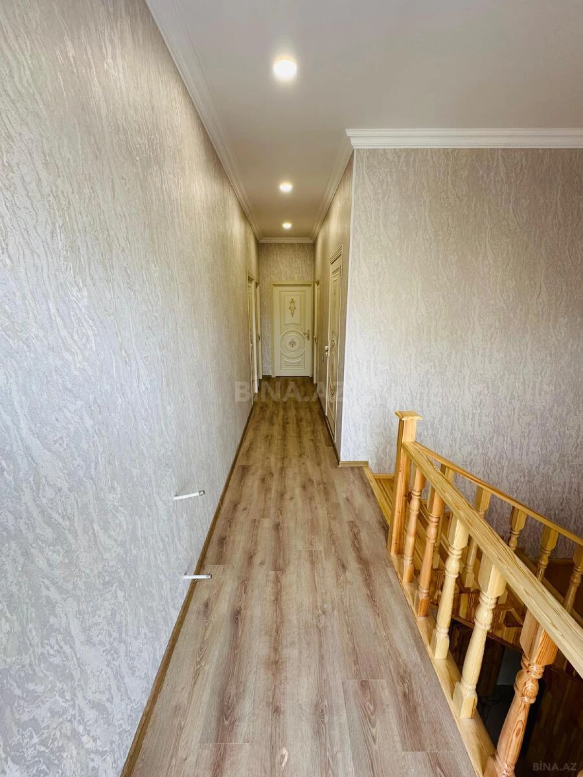 Satılır 5 otaqlı həyət evi 157 m²