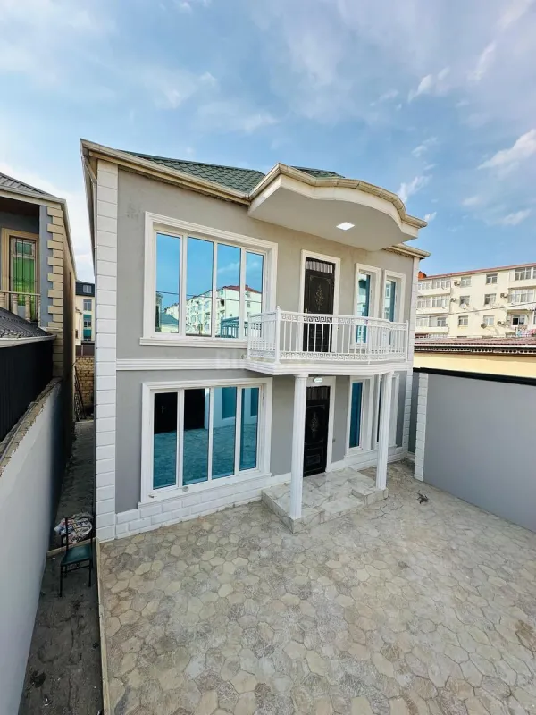 Satılır 5 otaqlı həyət evi 157 m²