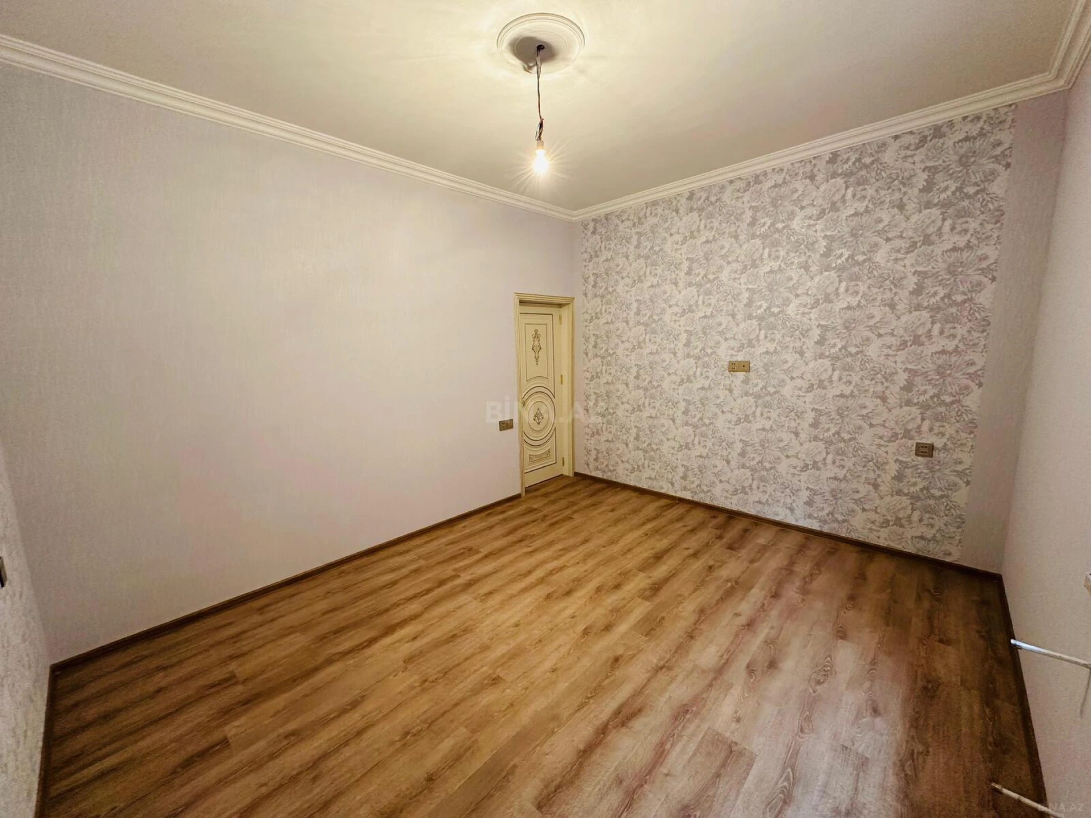 Satılır 5 otaqlı həyət evi 157 m²