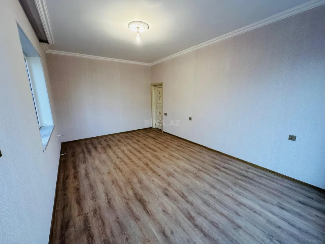 Satılır 5 otaqlı həyət evi 157 m²