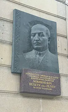 Satılır 4 otaqlı mənzil 120 m²