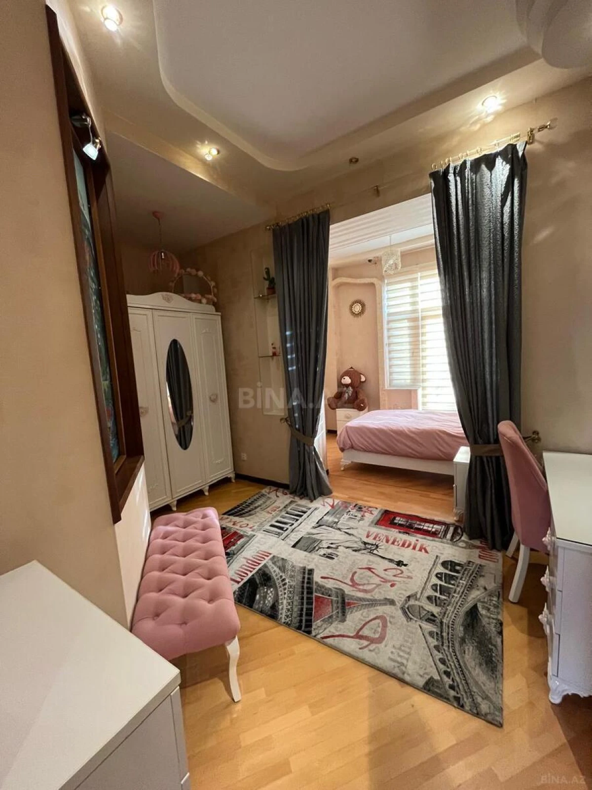 Satılır 4 otaqlı mənzil 120 m²