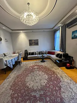 Satılır 4 otaqlı mənzil 120 m²
