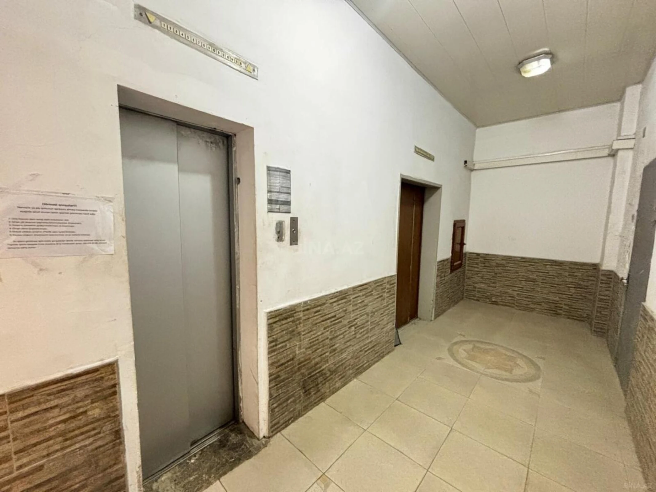 Satılır 3 otaqlı mənzil 117.7 m²