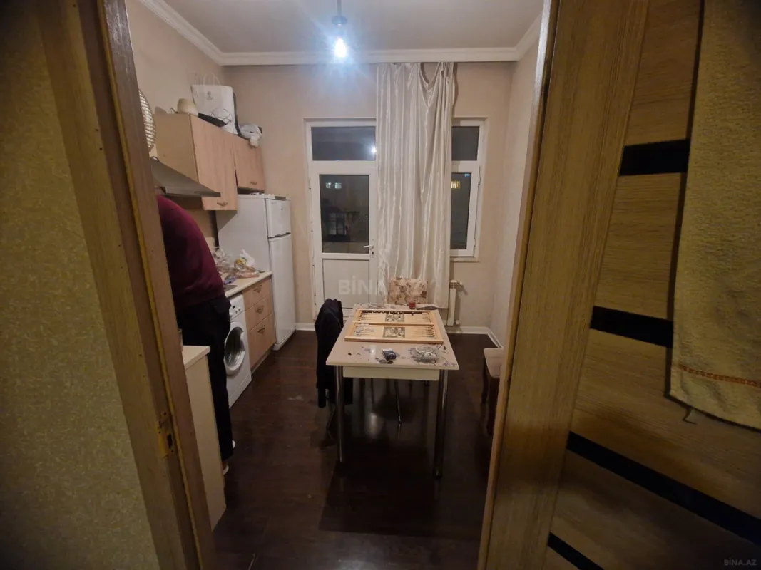 Kirayə verilir 2 otaqlı mənzil 80 m²
