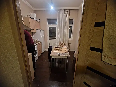 Kirayə verilir 2 otaqlı mənzil 80 m²