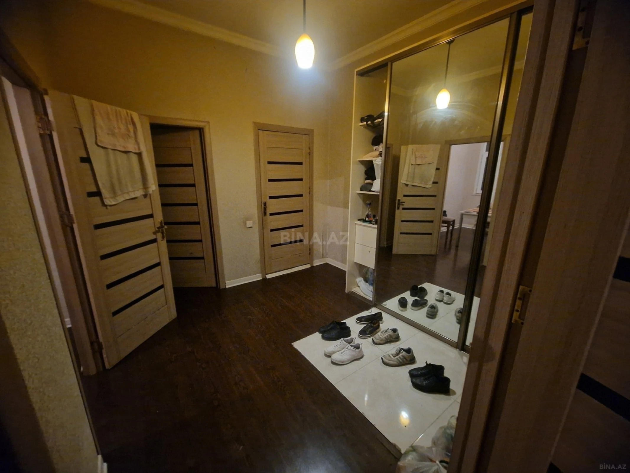 Kirayə verilir 2 otaqlı mənzil 80 m²