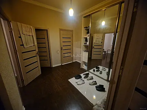 Kirayə verilir 2 otaqlı mənzil 80 m²