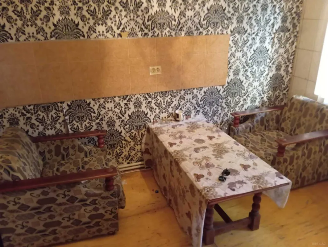 Kirayə verilir 2 otaqlı mənzil 65 m²