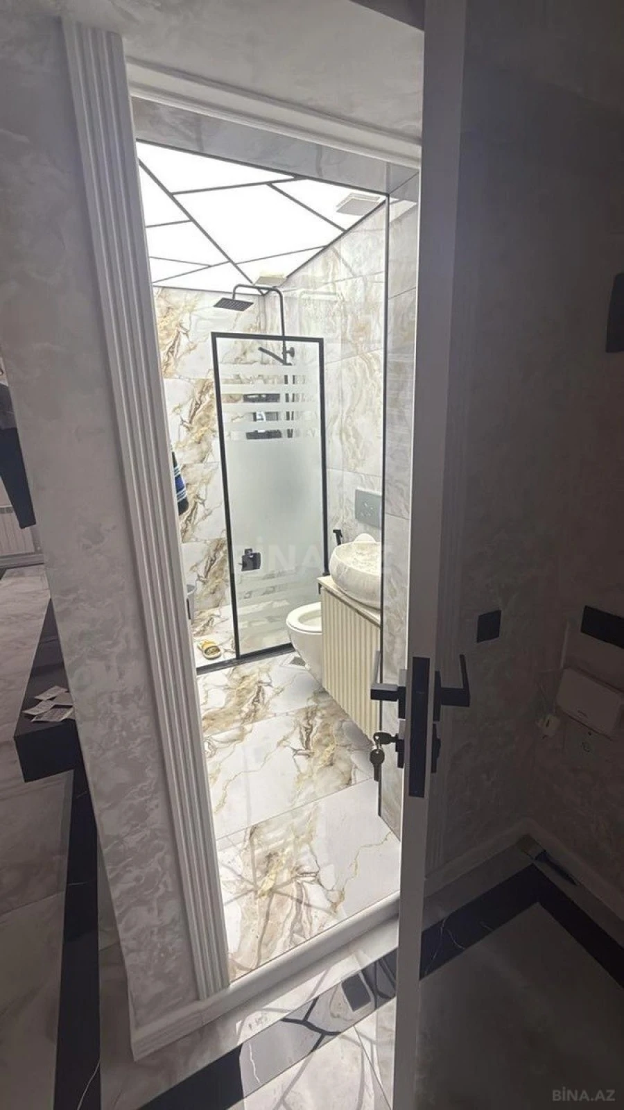 Kirayə verilir 3 otaqlı mənzil 90 m²