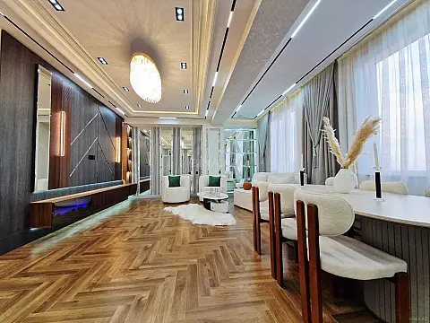 Satılır 4 otaqlı mənzil 186 m²