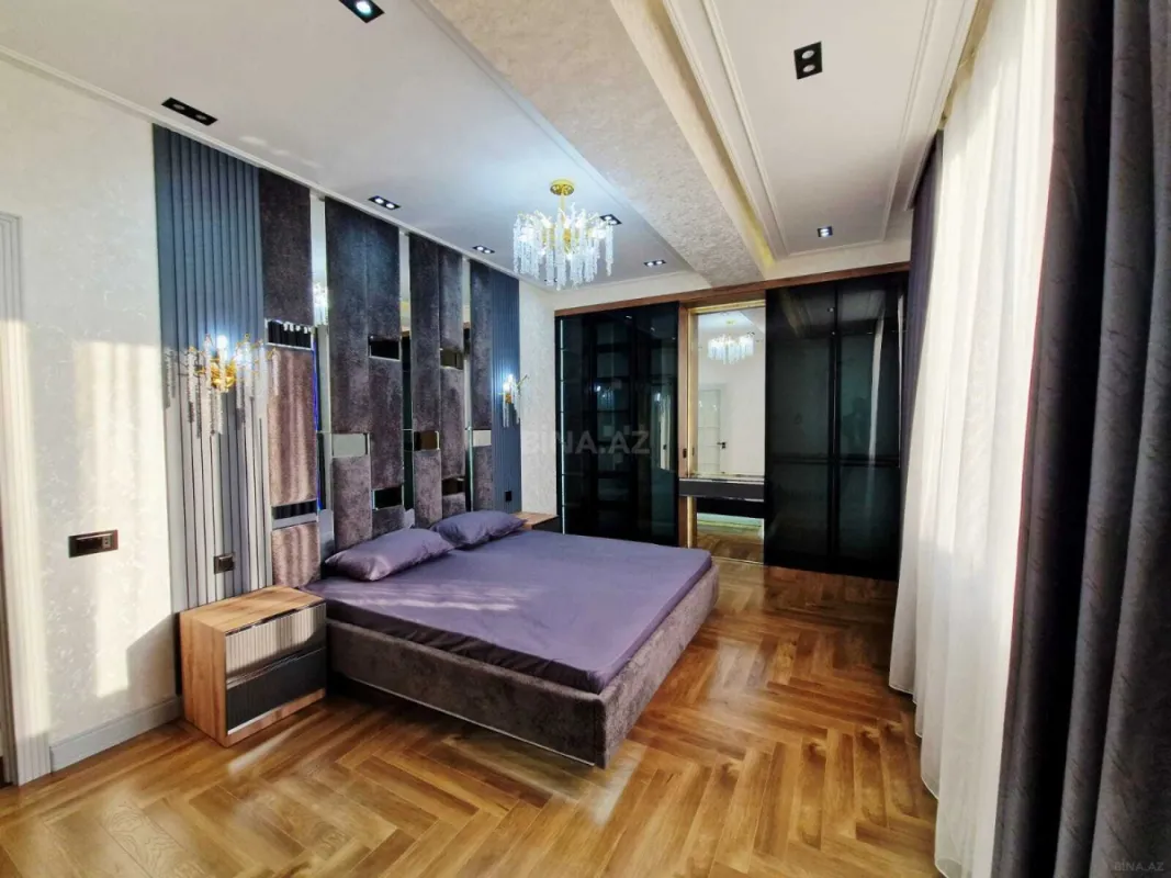 Satılır 4 otaqlı mənzil 186 m²