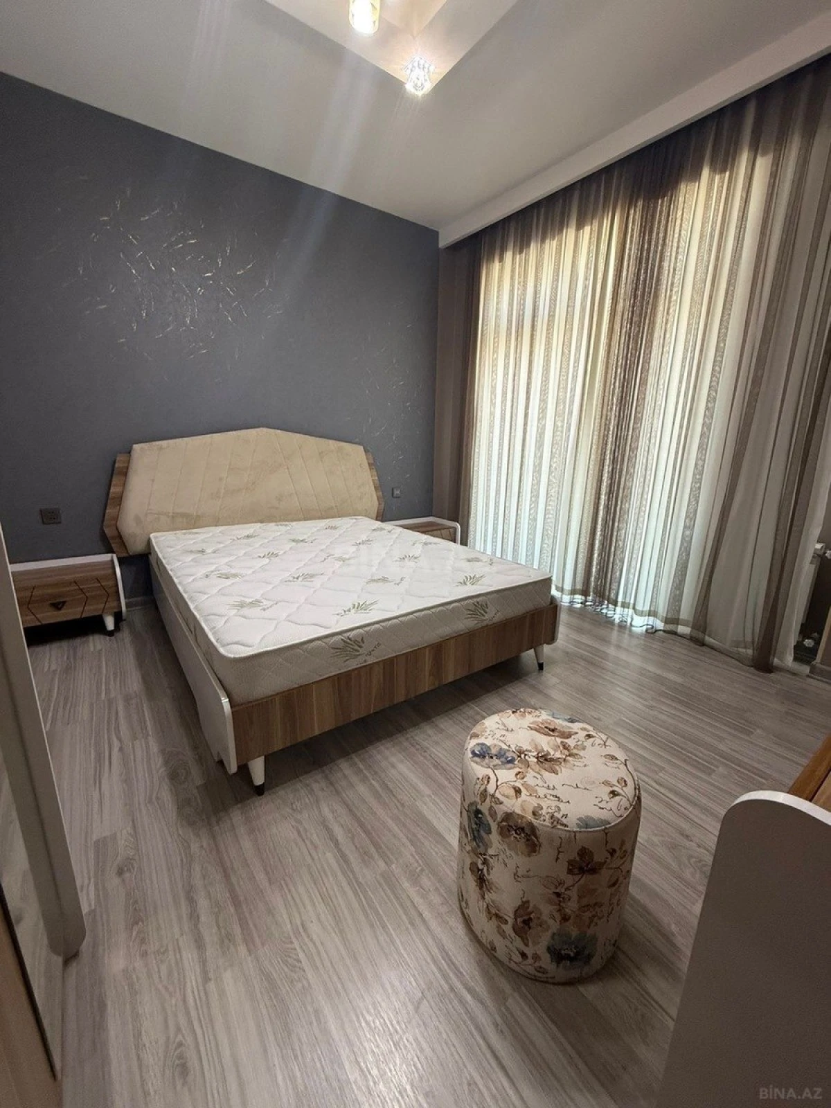 Kirayə verilir 3 otaqlı mənzil 105 m²