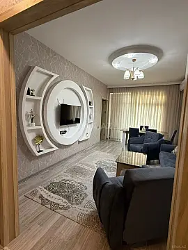 Kirayə verilir 3 otaqlı mənzil 105 m²