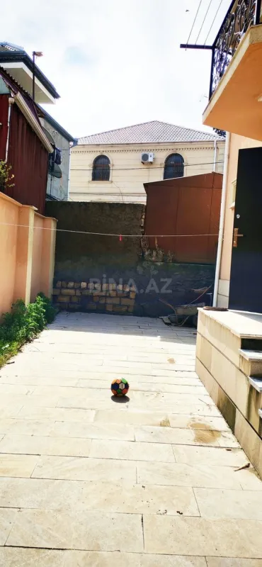 Kirayə verilir 2 otaqlı həyət evi 50 m²