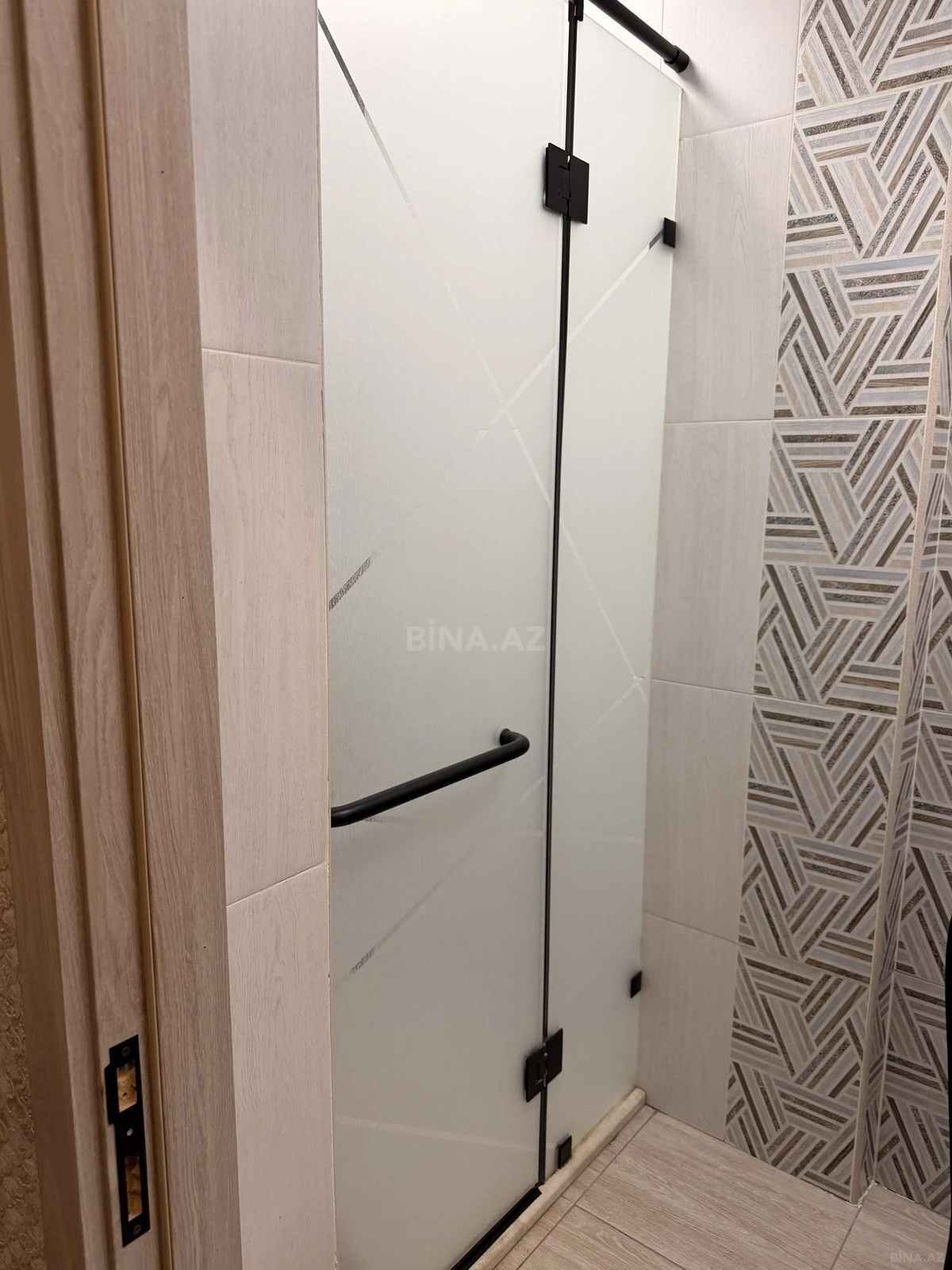 Kirayə verilir 2 otaqlı mənzil 65 m²