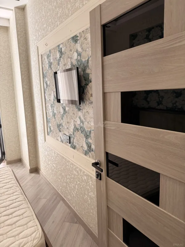 Kirayə verilir 2 otaqlı mənzil 65 m²