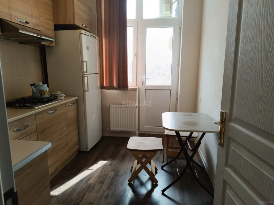 Satılır 1 otaqlı mənzil 45 m²