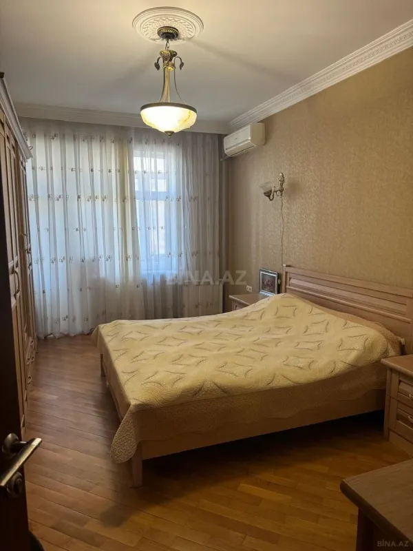 Kirayə verilir 3 otaqlı mənzil 107 m²