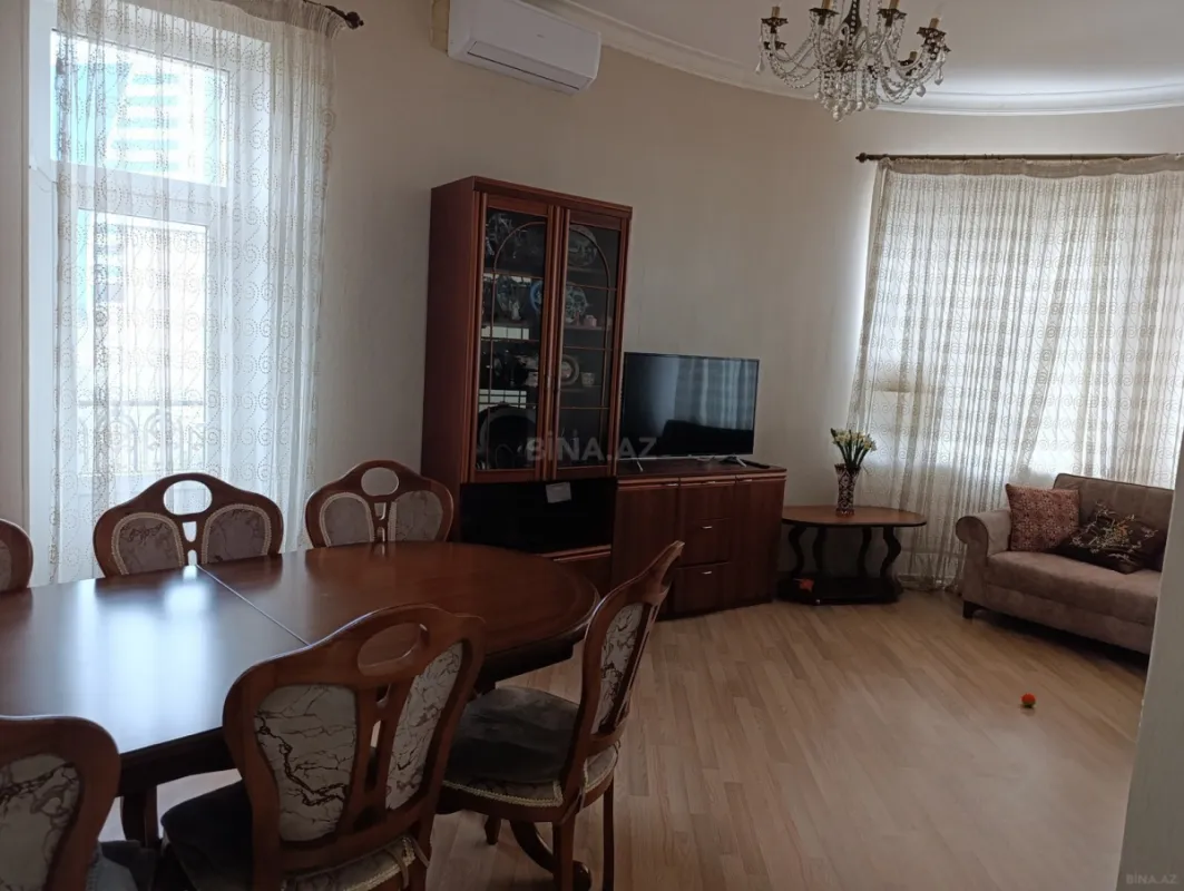 Satılır 2 otaqlı mənzil 54 m²