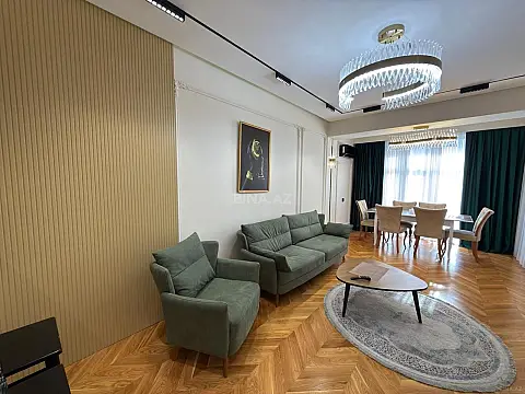 Kirayə verilir 2 otaqlı mənzil 75 m²