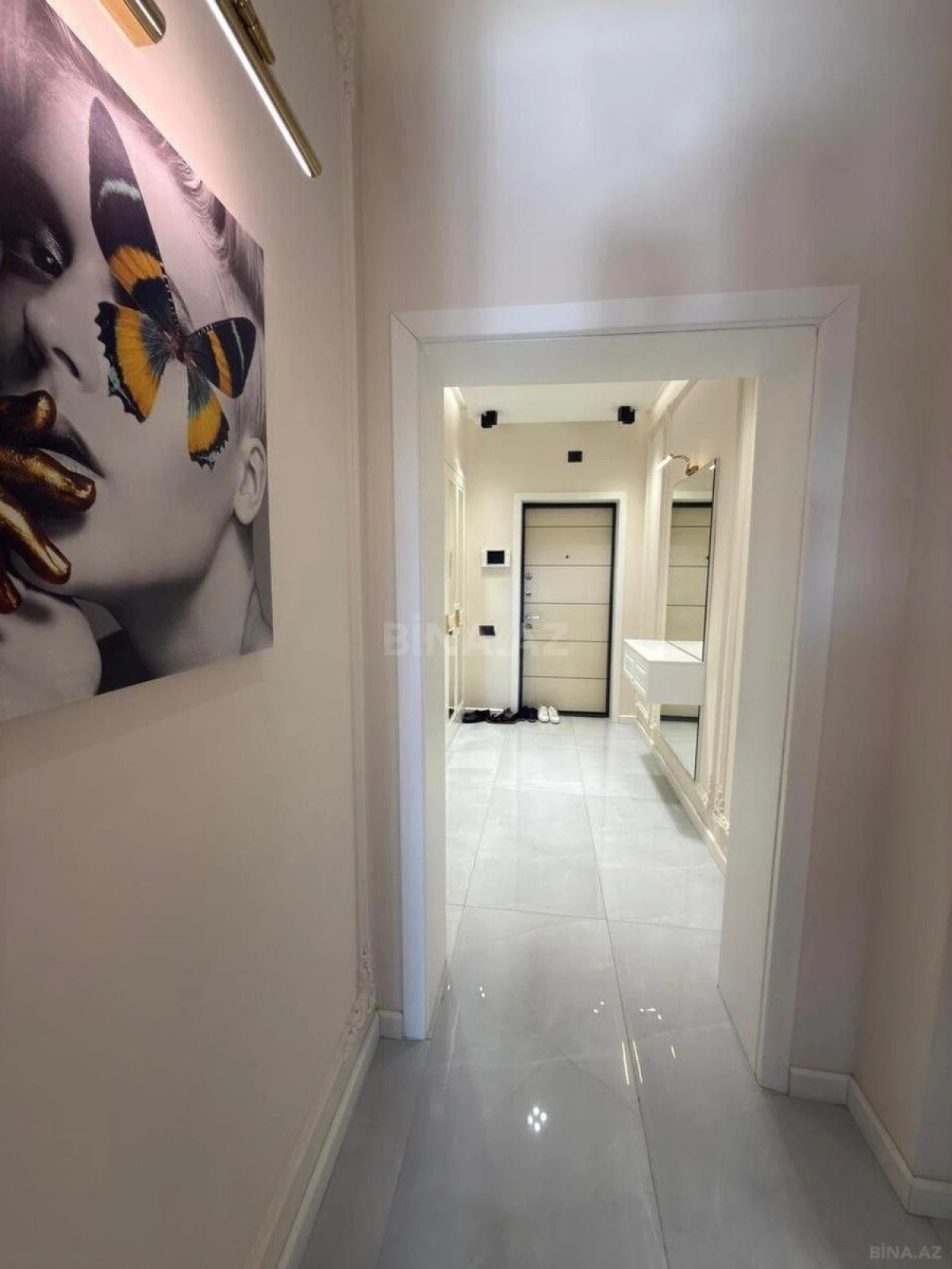 Kirayə verilir 2 otaqlı mənzil 75 m²