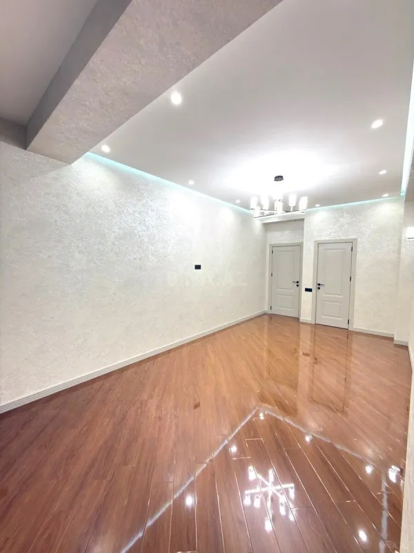 Satılır 3 otaqlı mənzil 150 m²