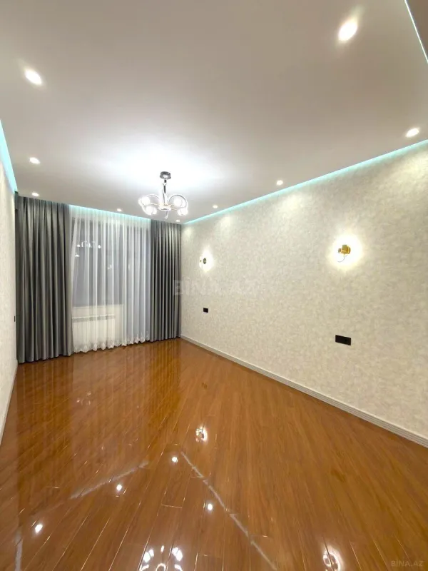 Satılır 3 otaqlı mənzil 150 m²