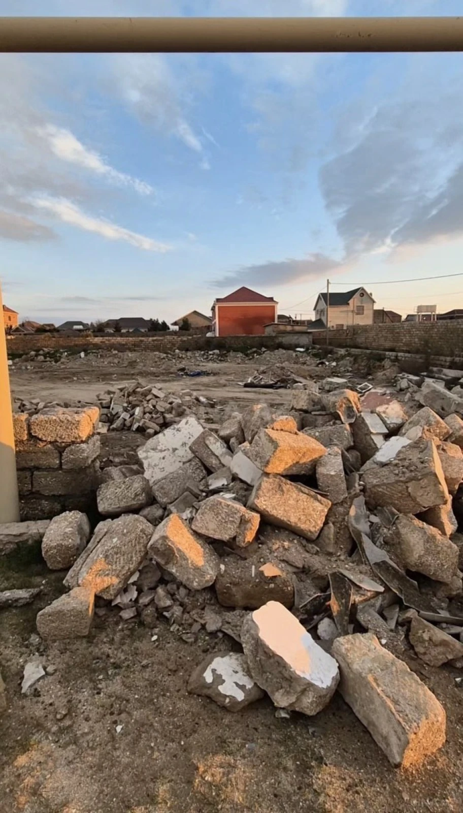 Satılır torpaq sahəsi 25 m²