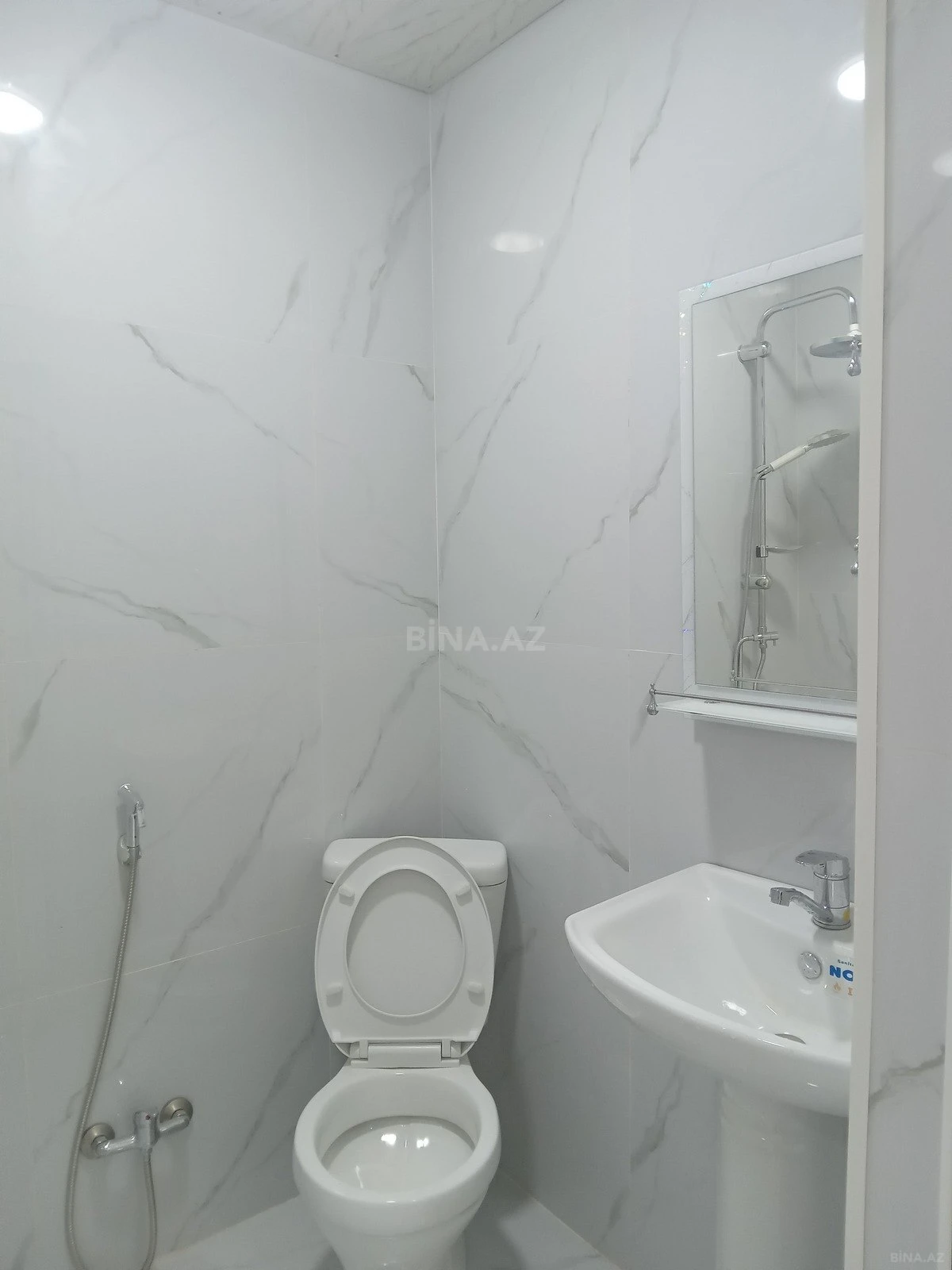 Satılır 3 otaqlı mənzil 57 m²