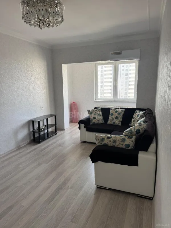 Kirayə verilir 2 otaqlı mənzil 60 m²
