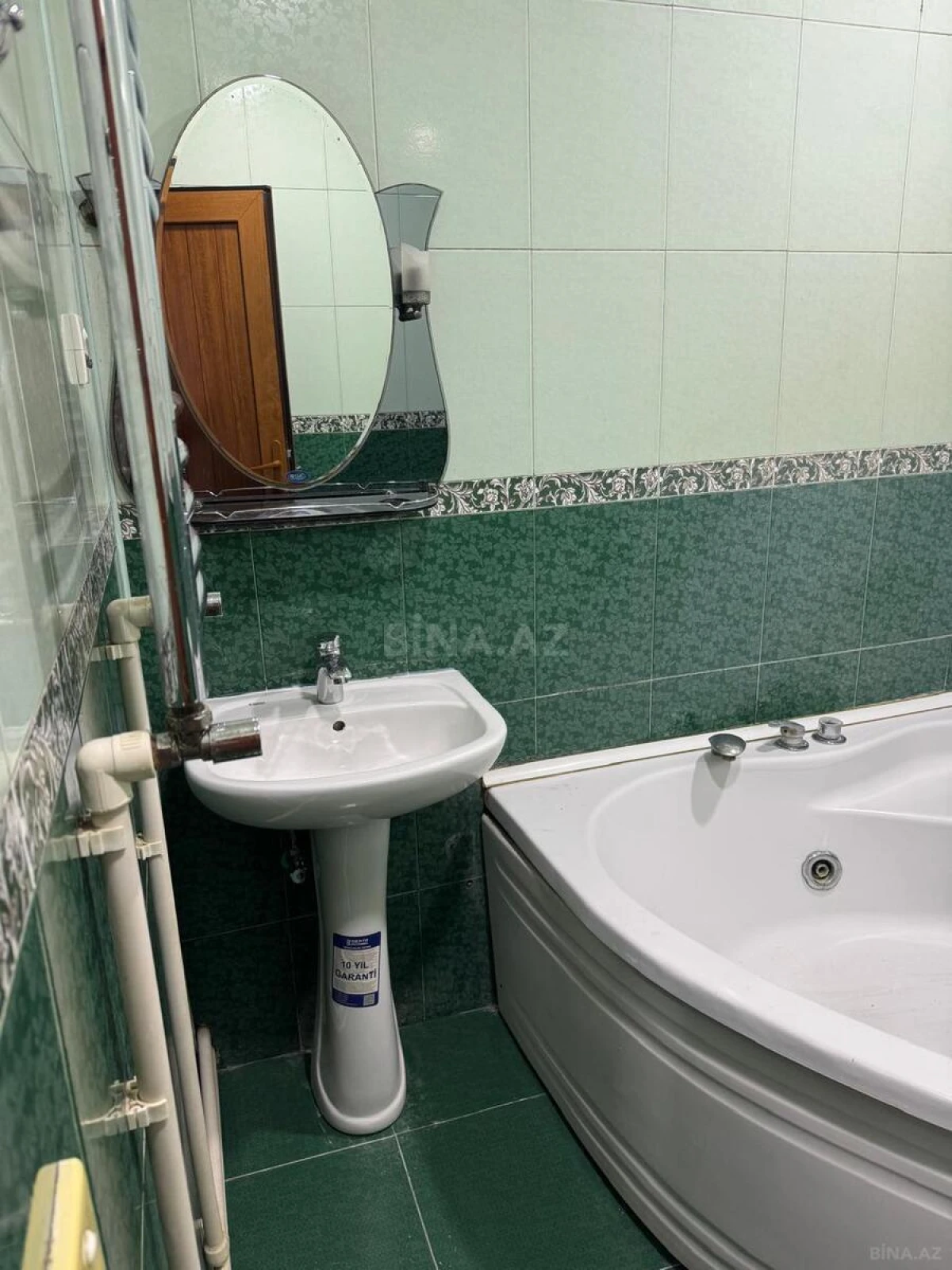Kirayə verilir 2 otaqlı mənzil 60 m²
