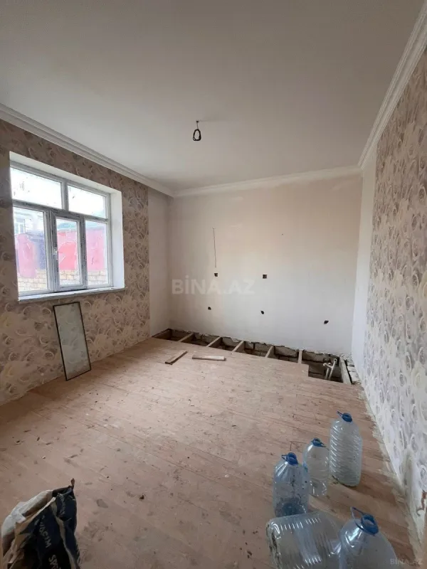 Satılır 4 otaqlı həyət evi 121 m²