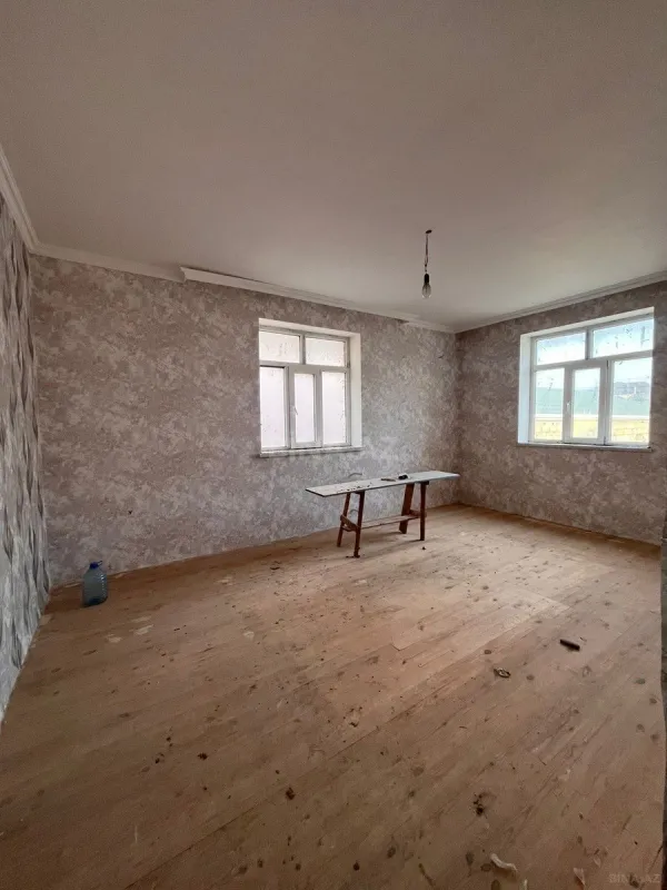 Satılır 4 otaqlı həyət evi 121 m²