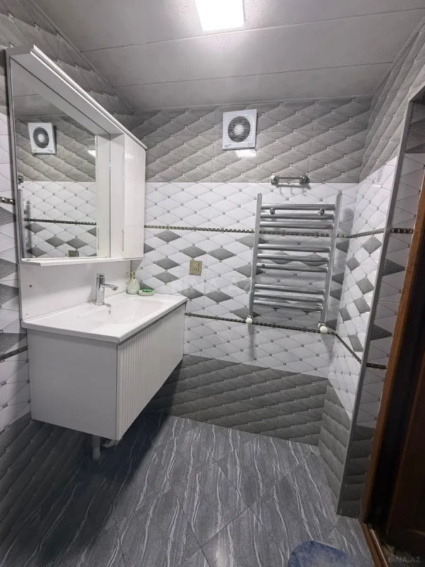 Satılır 3 otaqlı mənzil 67 m²