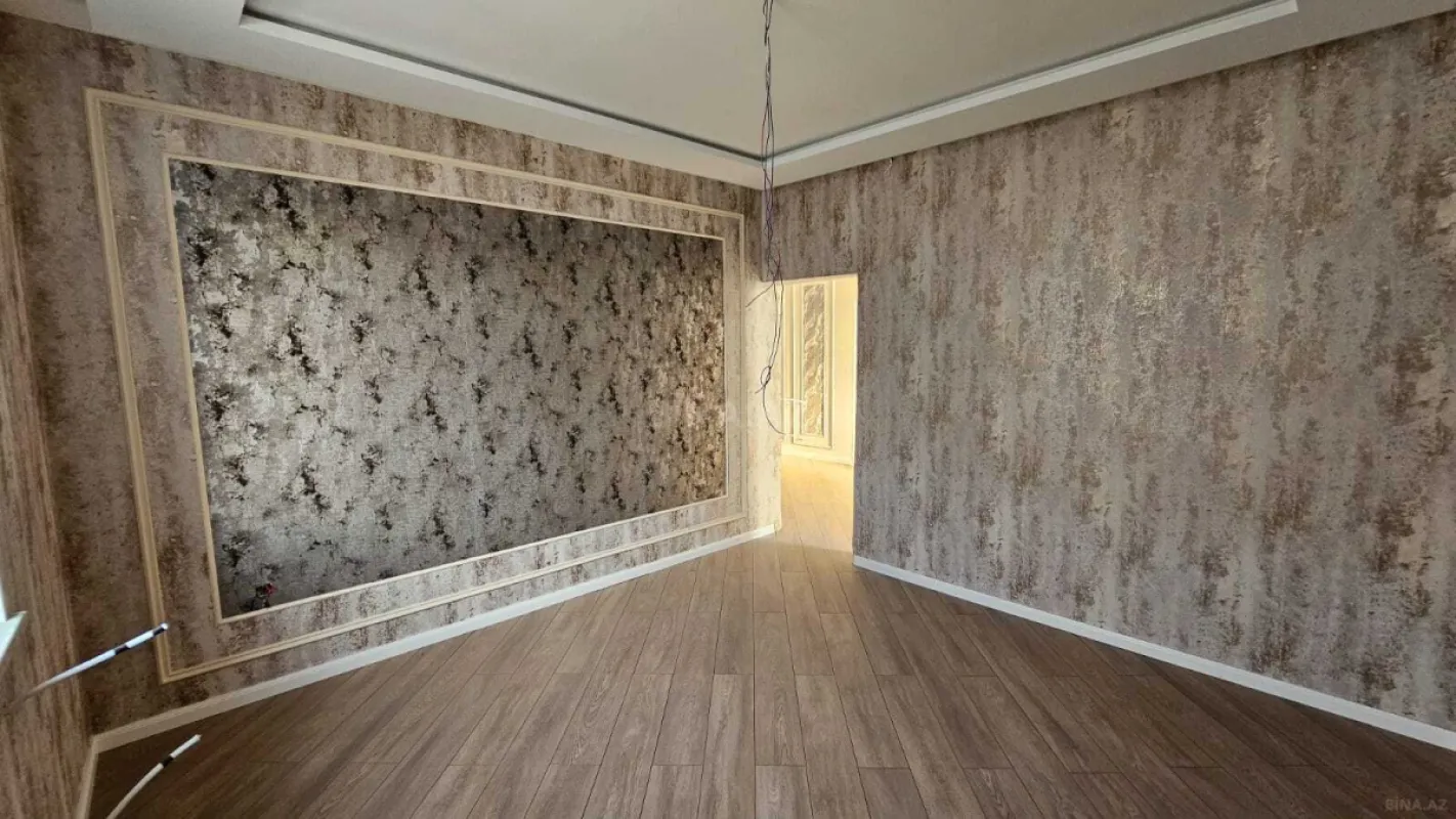 Satılır 5 otaqlı həyət evi 200 m²