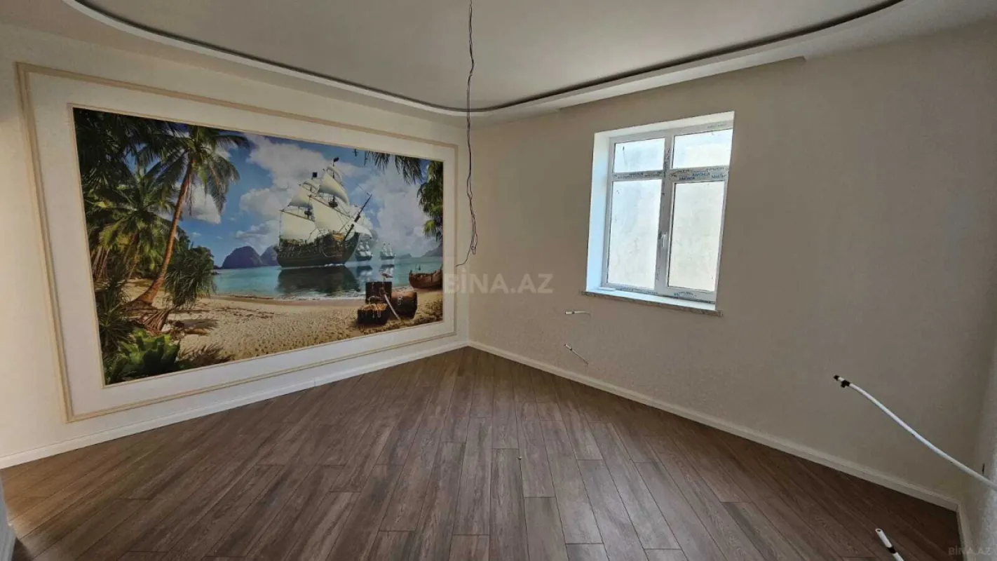 Satılır 5 otaqlı həyət evi 200 m²
