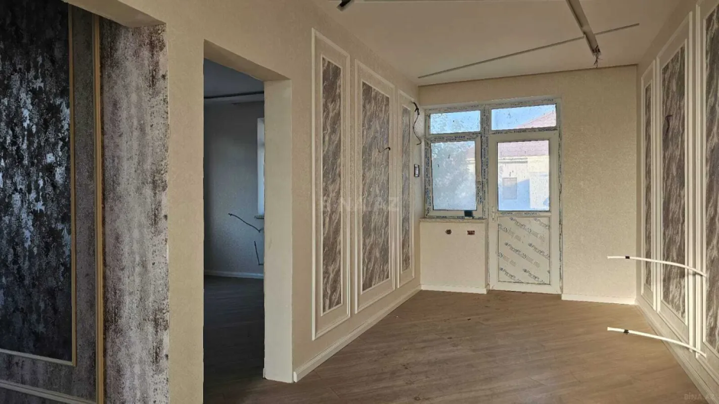 Satılır 5 otaqlı həyət evi 200 m²