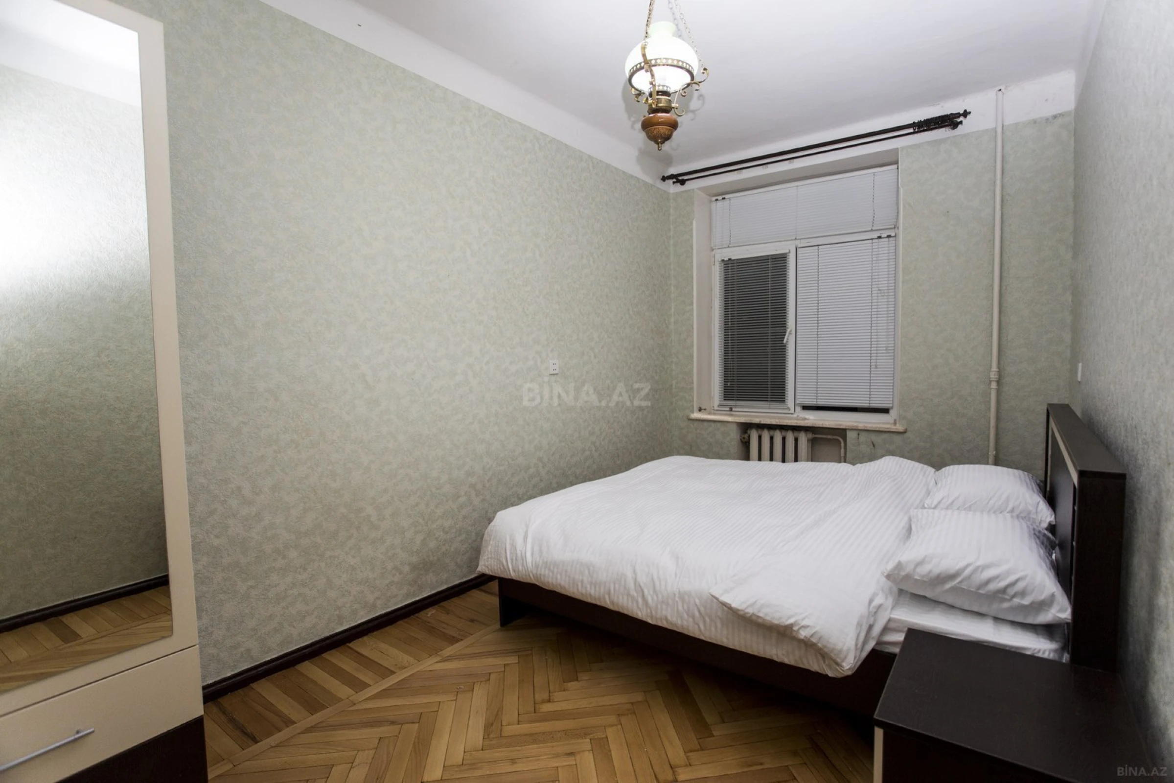 Kirayə verilir 4 otaqlı mənzil 100 m²