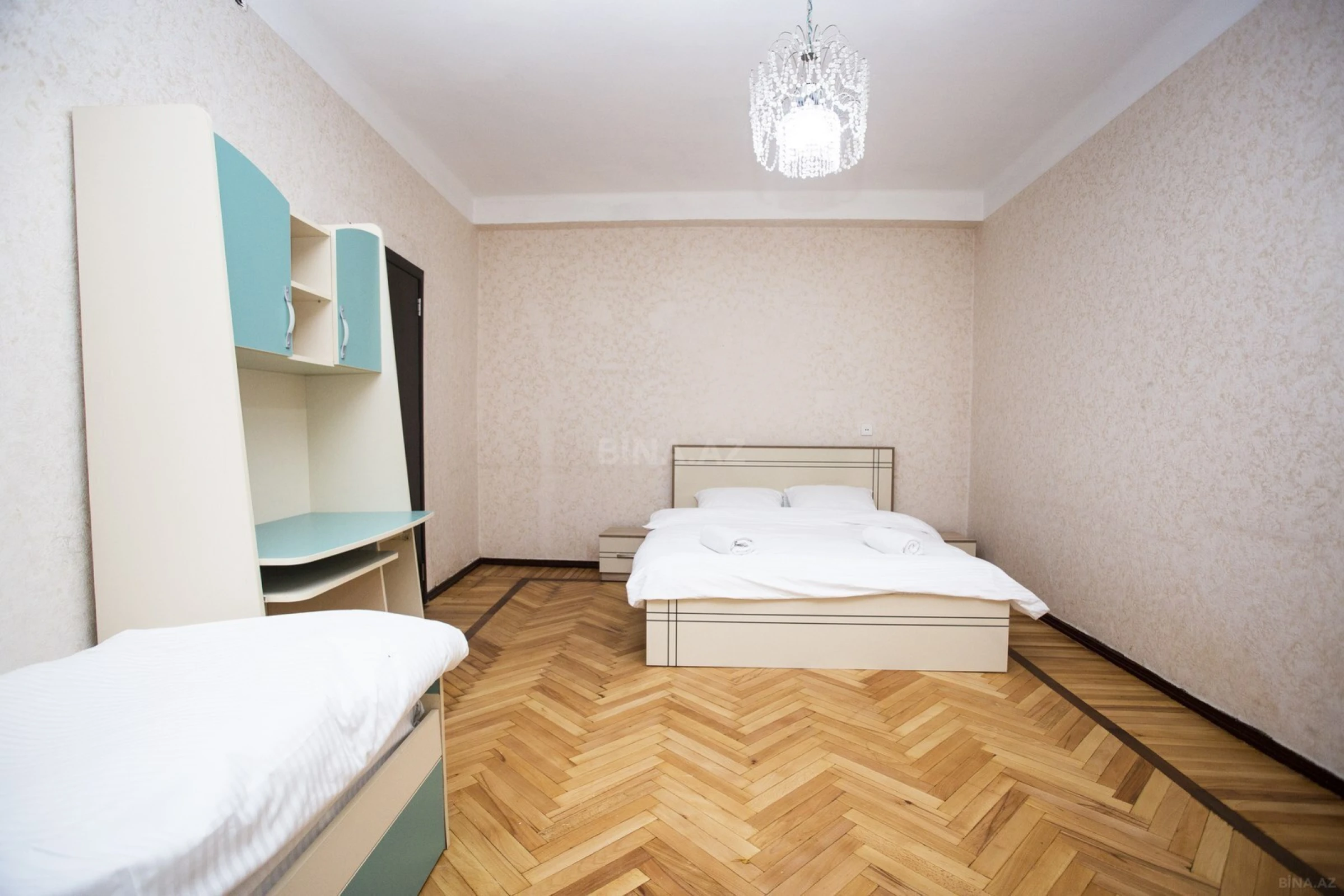 Kirayə verilir 4 otaqlı mənzil 100 m²