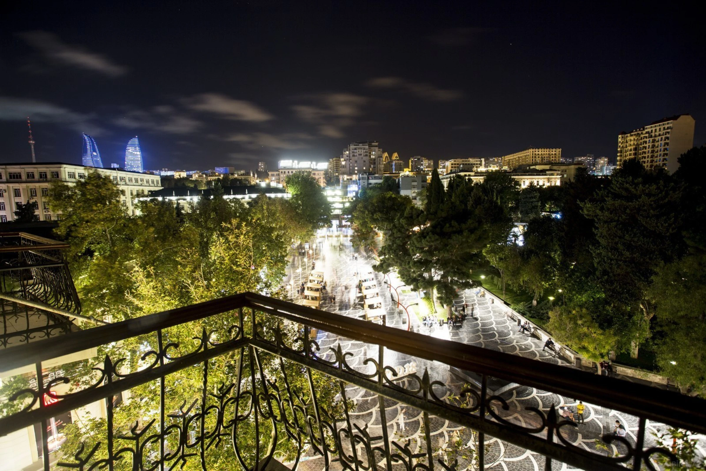 Kirayə verilir 4 otaqlı mənzil 100 m²