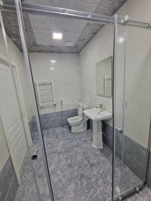 Kirayə verilir 2 otaqlı mənzil 66 m²